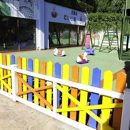 Adalya Art מלון