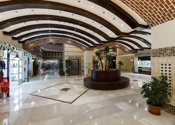 Отель Adalya Art 5*